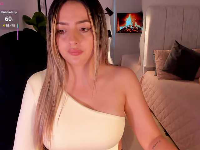 AmyWoods live cam on BongaCams