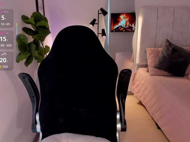 AmyWoods live cam on BongaCams