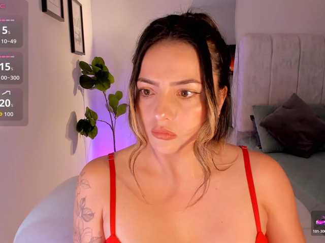 AmyWoods live cam on BongaCams