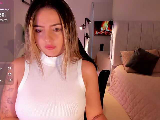 AmyWoods live cam on BongaCams