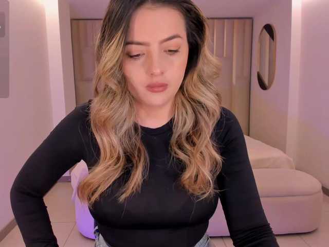 AmyWoods live cam on BongaCams
