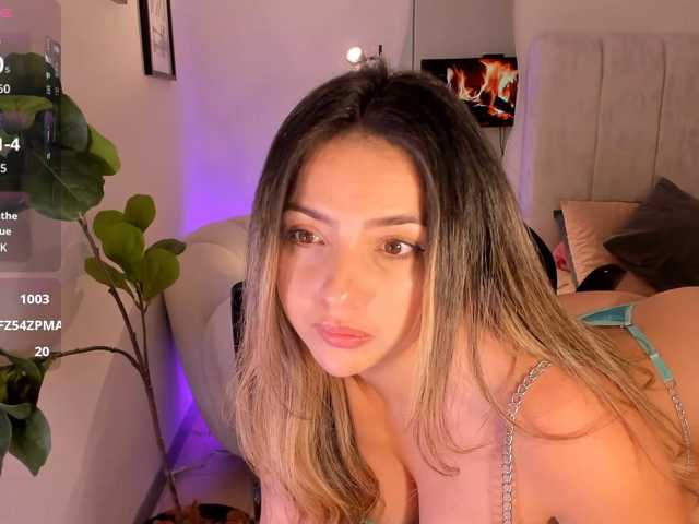 AmyWoods live cam on BongaCams