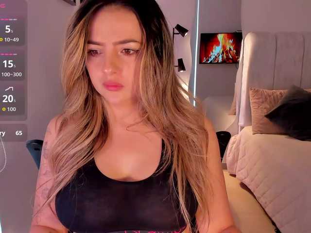 AmyWoods live cam on BongaCams