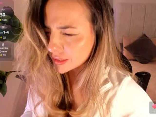 AmyWoods live cam on BongaCams