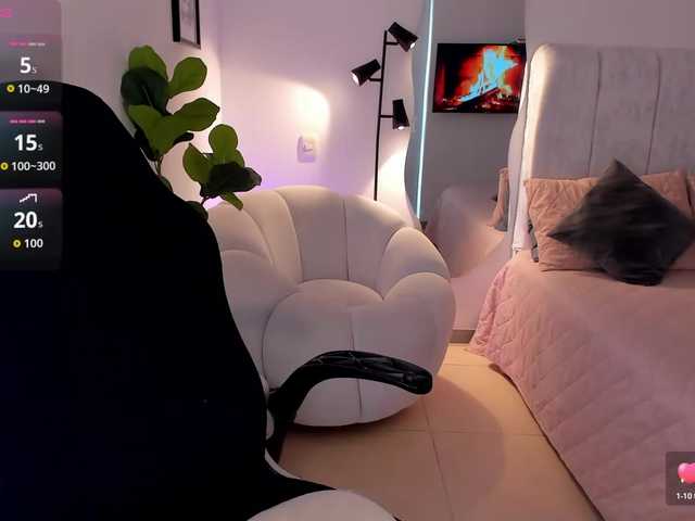 AmyWoods live cam on BongaCams