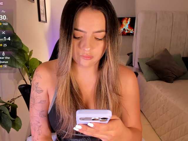 AmyWoods live cam on BongaCams