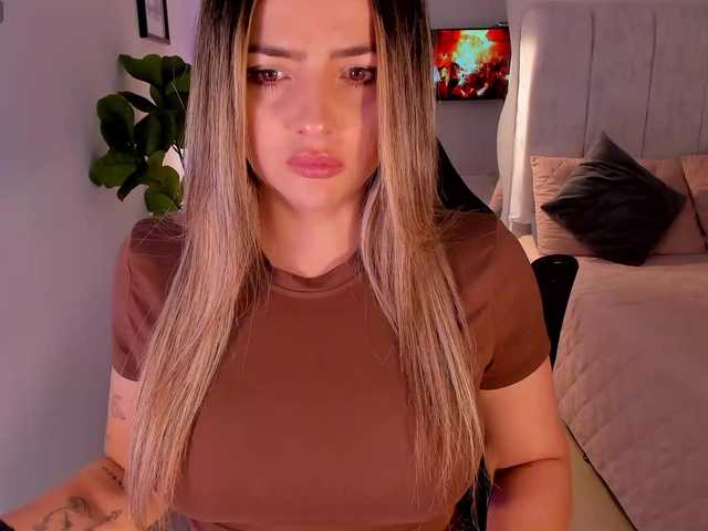 AmyWoods live cam on BongaCams