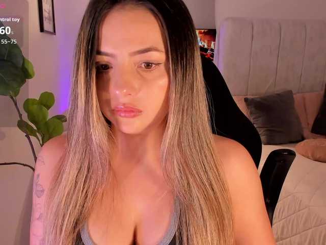 AmyWoods live cam on BongaCams