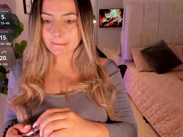 AmyWoods live cam on BongaCams