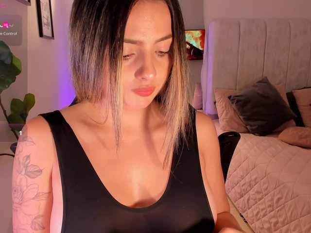AmyWoods live cam on BongaCams
