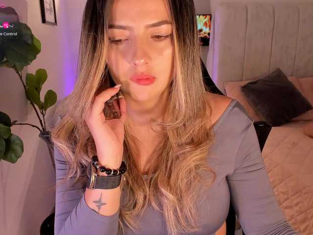 AmyWoods live cam on BongaCams