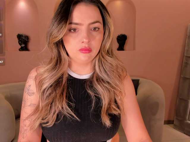 AmyWoods live cam on BongaCams