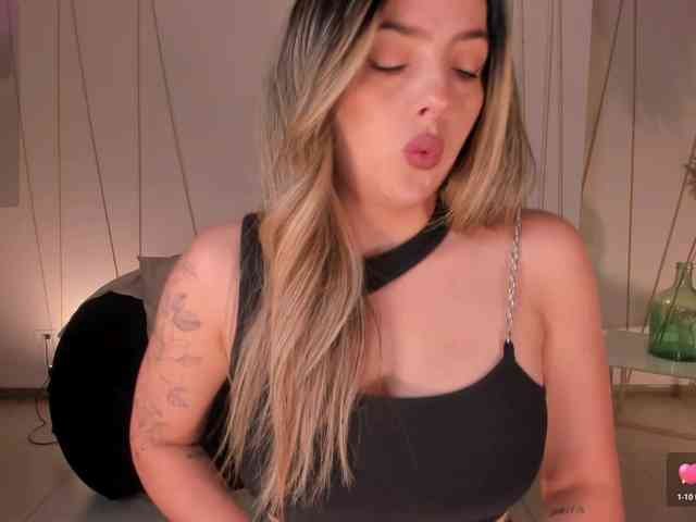 AmyWoods webcam
