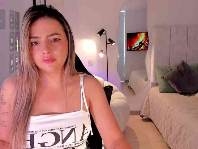 AmyWoods webcam