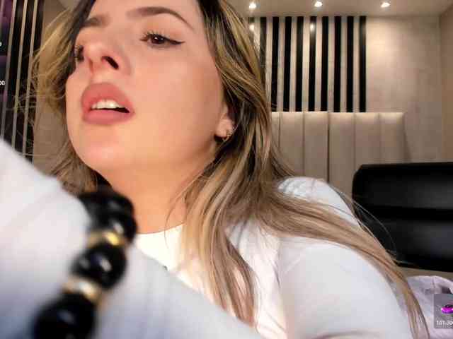 AmyWoods webcam