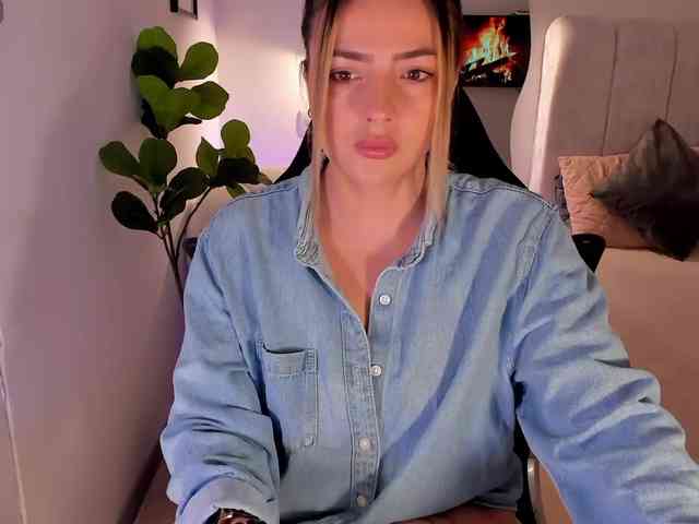 AmyWoods webcam