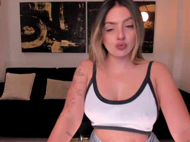 AmyWoods webcam