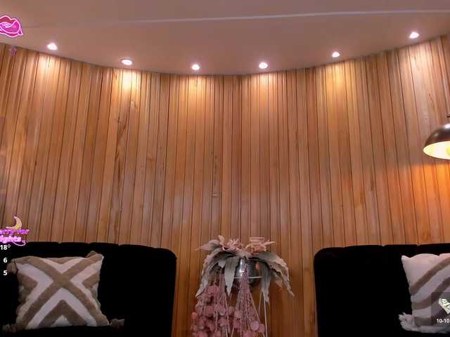 RebeccaHudson live cam on BongaCams