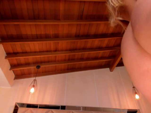 RebeccaHudson live cam on BongaCams