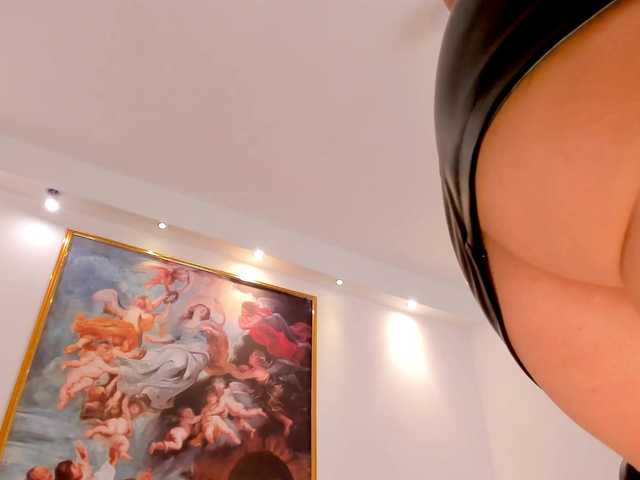 RebeccaHudson live cam on BongaCams