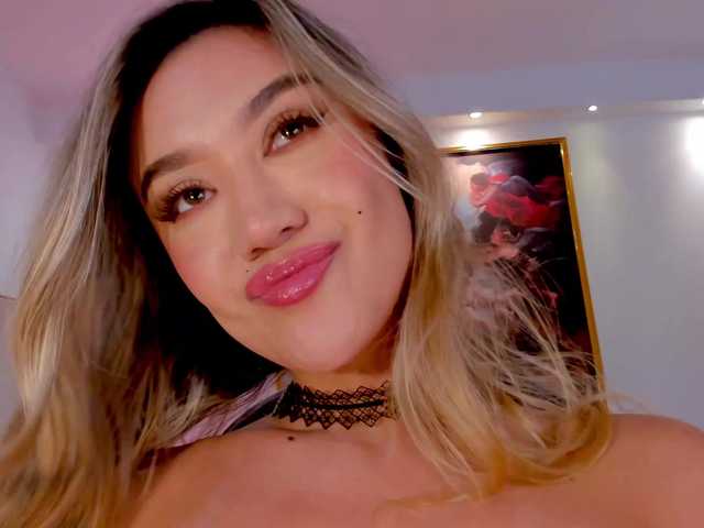 RebeccaHudson live cam on BongaCams