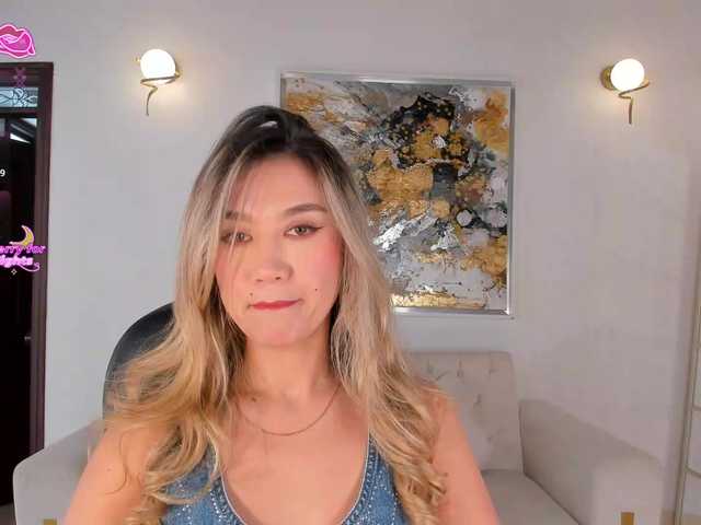 RebeccaHudson live cam on BongaCams