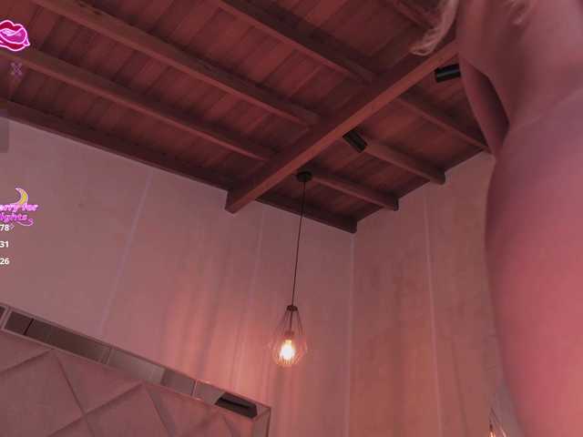 RebeccaHudson live cam on BongaCams
