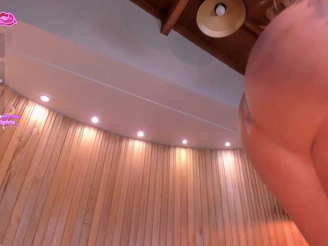 RebeccaHudson live cam on BongaCams