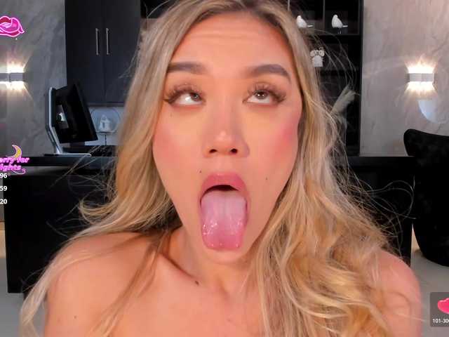 RebeccaHudson webcam