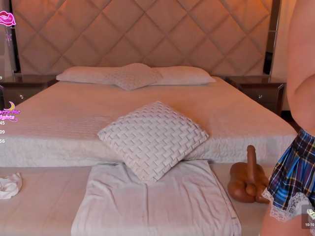 RebeccaHudson live cam