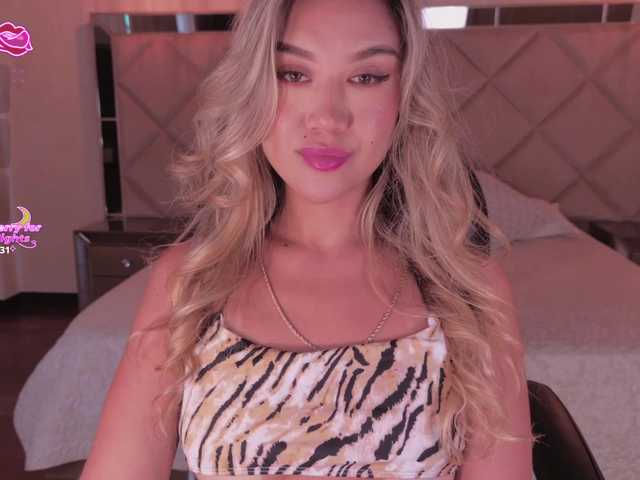 RebeccaHudson live cam on BongaCams