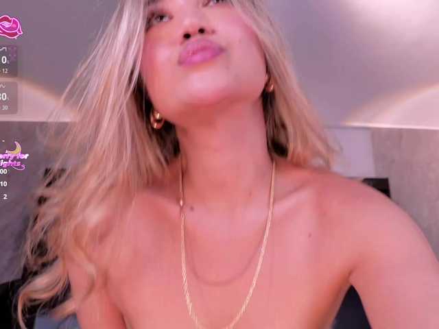 RebeccaHudson live cam on BongaCams
