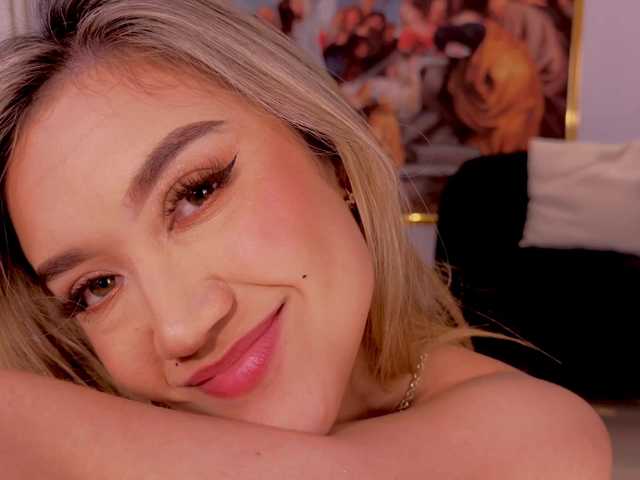 RebeccaHudson live cam on BongaCams