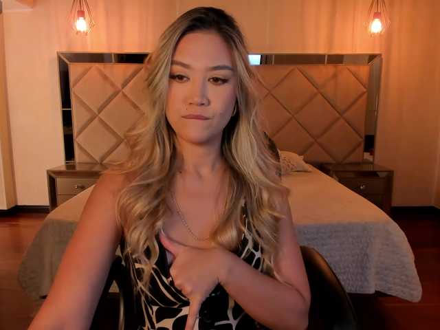 RebeccaHudson live cam on BongaCams
