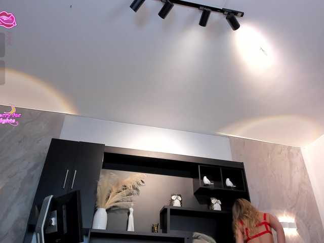 RebeccaHudson live cam on BongaCams