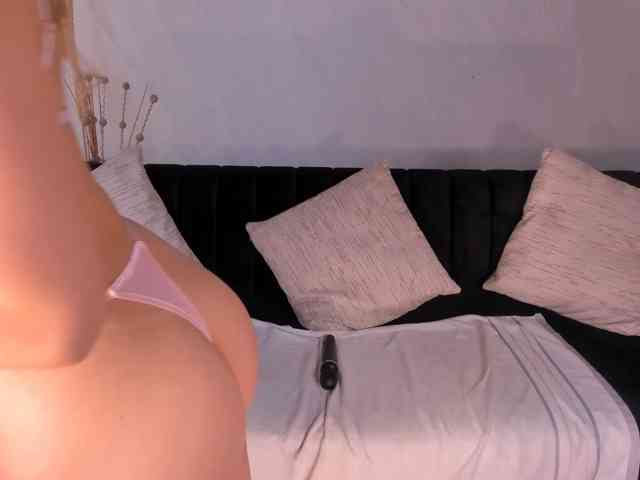 RebeccaHudson webcam