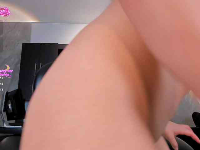 RebeccaHudson webcam