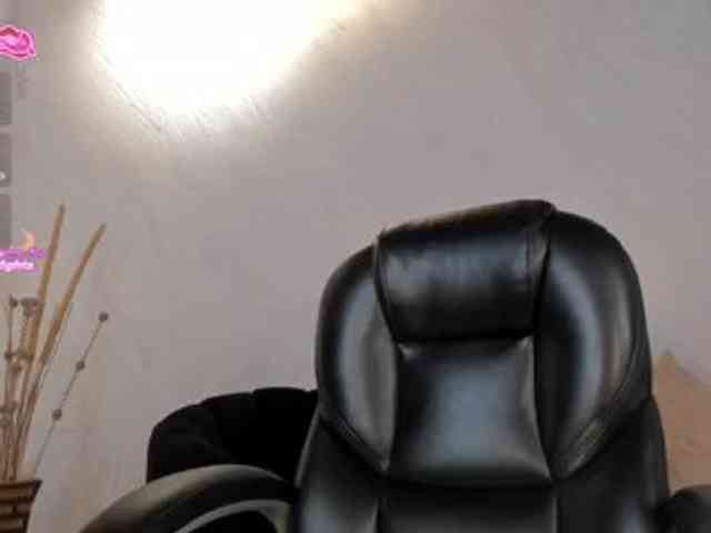 RebeccaHudson webcam