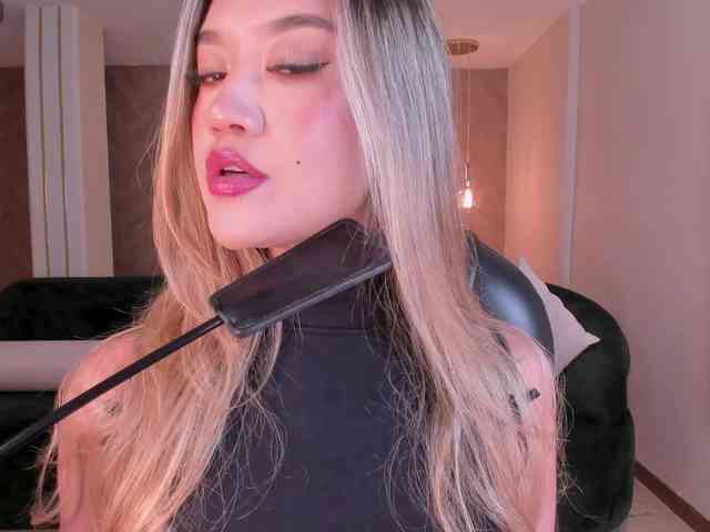 RebeccaHudson webcam
