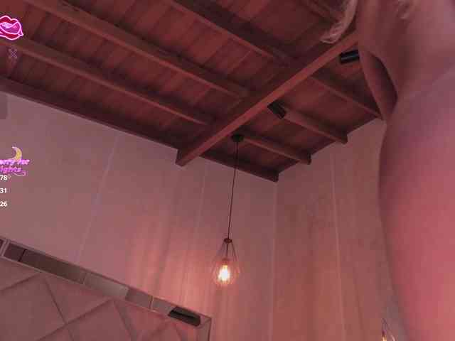 RebeccaHudson webcam
