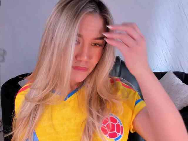 RebeccaHudson webcam