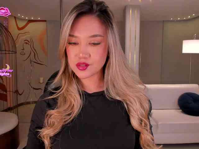 RebeccaHudson webcam