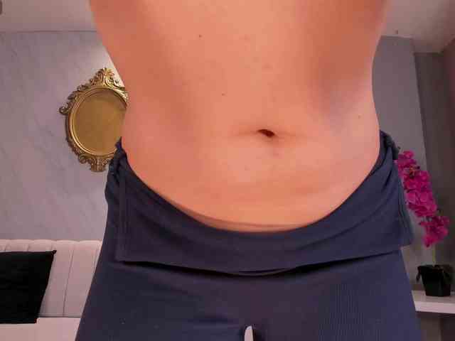 RebeccaHudson webcam