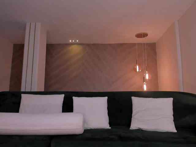 RebeccaHudson webcam