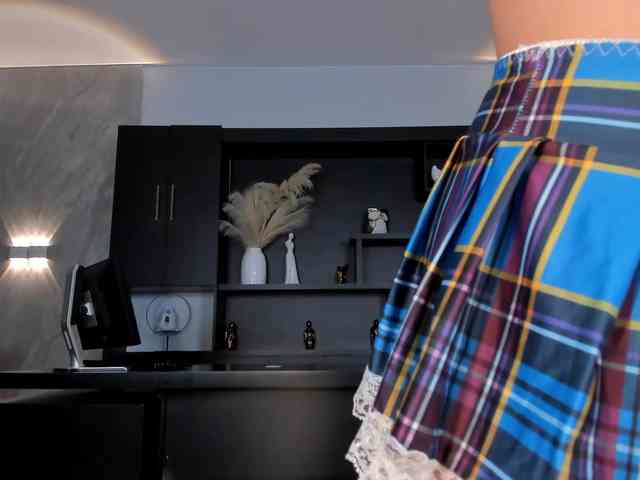 RebeccaHudson webcam