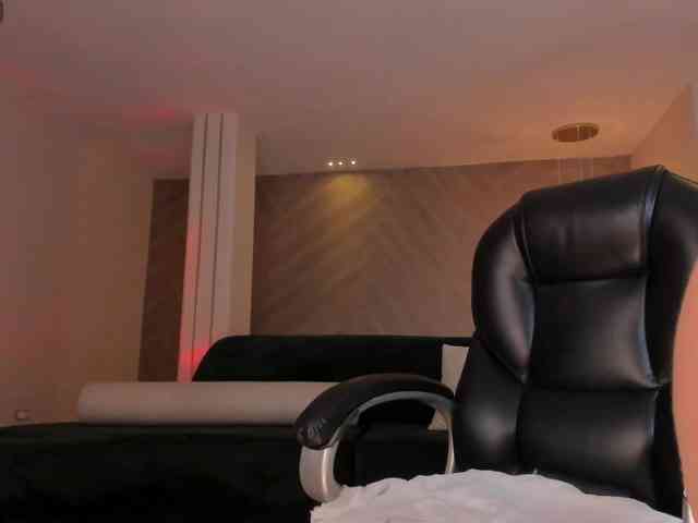 RebeccaHudson webcam