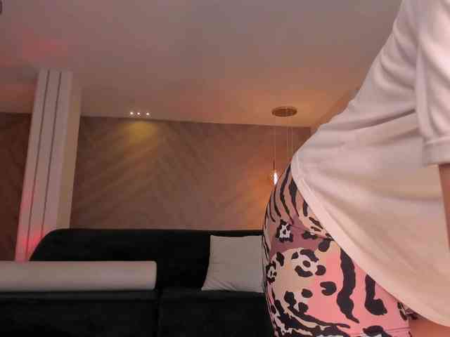RebeccaHudson webcam