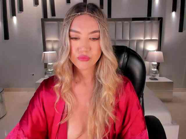 RebeccaHudson webcam