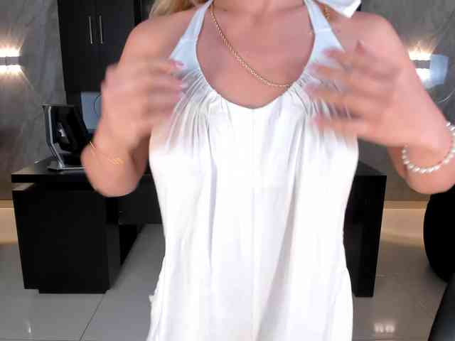 RebeccaHudson webcam