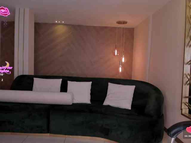 RebeccaHudson webcam